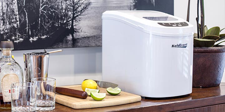 Benefits of Having a Countertop Ice Maker