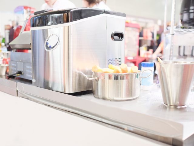 Exploring the Latest Countertop Ice Maker Technology Trends