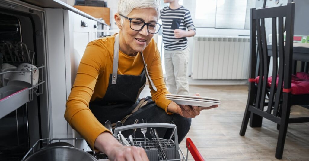 The Ultimate Guide to Choosing an Eco-Friendly Dishwasher