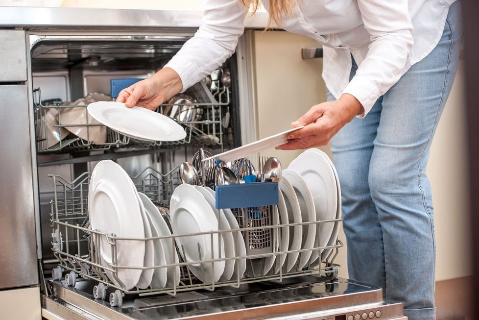 Tips for selecting the perfect dishwasher for a large family