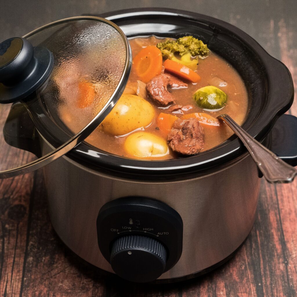 Top 5 Benefits of Using a Slow Cooker